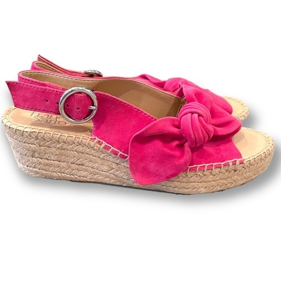Franco Sarto Size 7.5 Pink Suede Pirouette Sandals NWOT - Picture 1 of 5